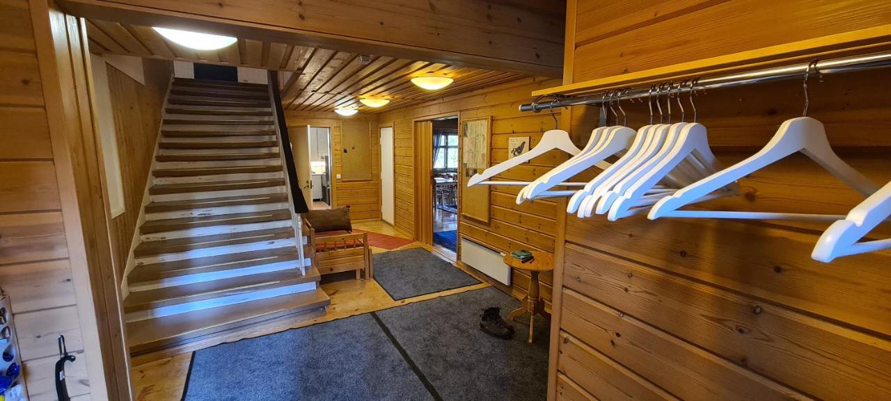 Silver Fox Hostel Äkäslompolo Eksteriør billede