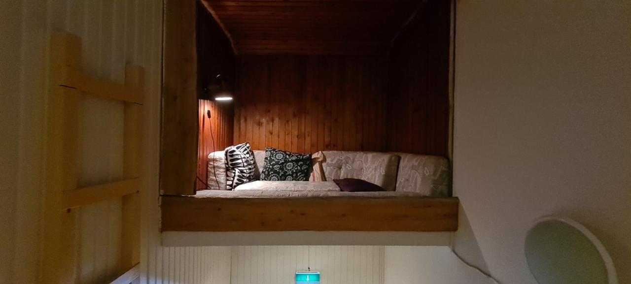 Silver Fox Hostel Äkäslompolo Eksteriør billede